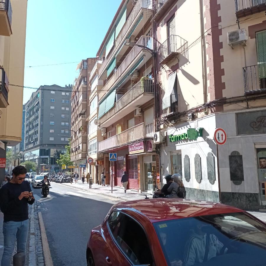 Piso En El Centro De Granada Con Garaje Incluido Gratis Apartment Exterior photo